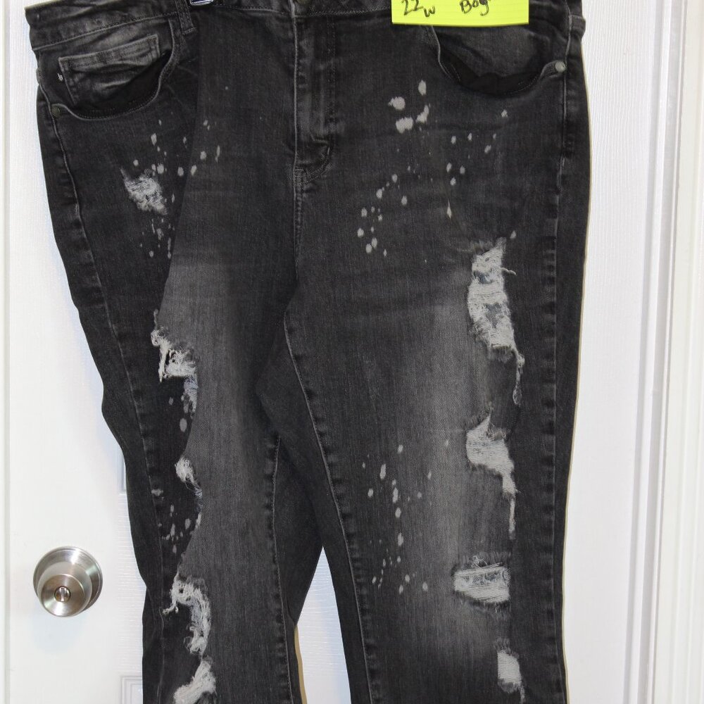Like New Black Heavy Distressed Bleach Splashed Boyfriend Judy Blue Jeans - 22W